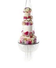 Suspended cake stand for wedding